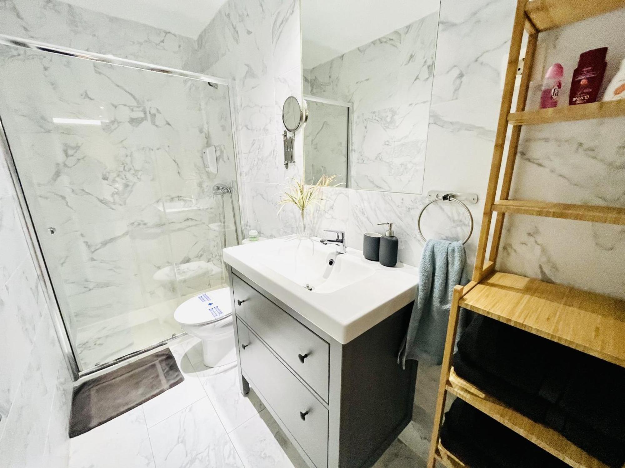 Dplace To Be - Exclusive Apartments In Historic Center Мадрид Номер фото